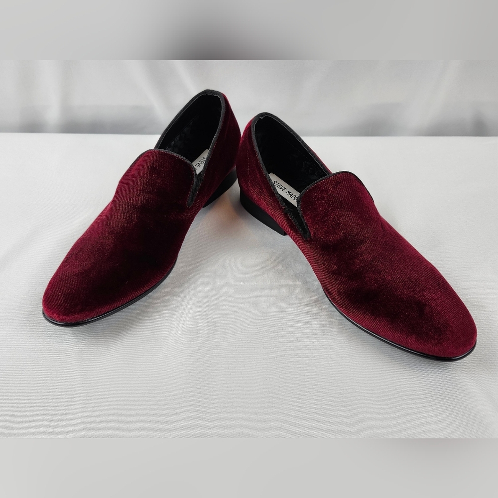 Steve Madden Men's Laight Slip-On Burgundy Red Velvet Satin Sz 7 Loafers Shoes